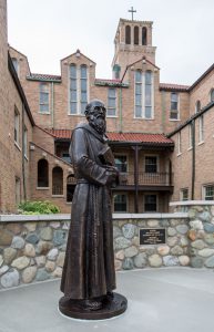 2018-07-30-solanus-statue-19-2