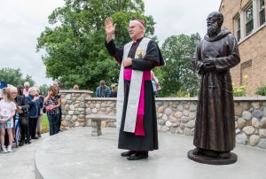 2018-07-30-solanus-statue-60-2